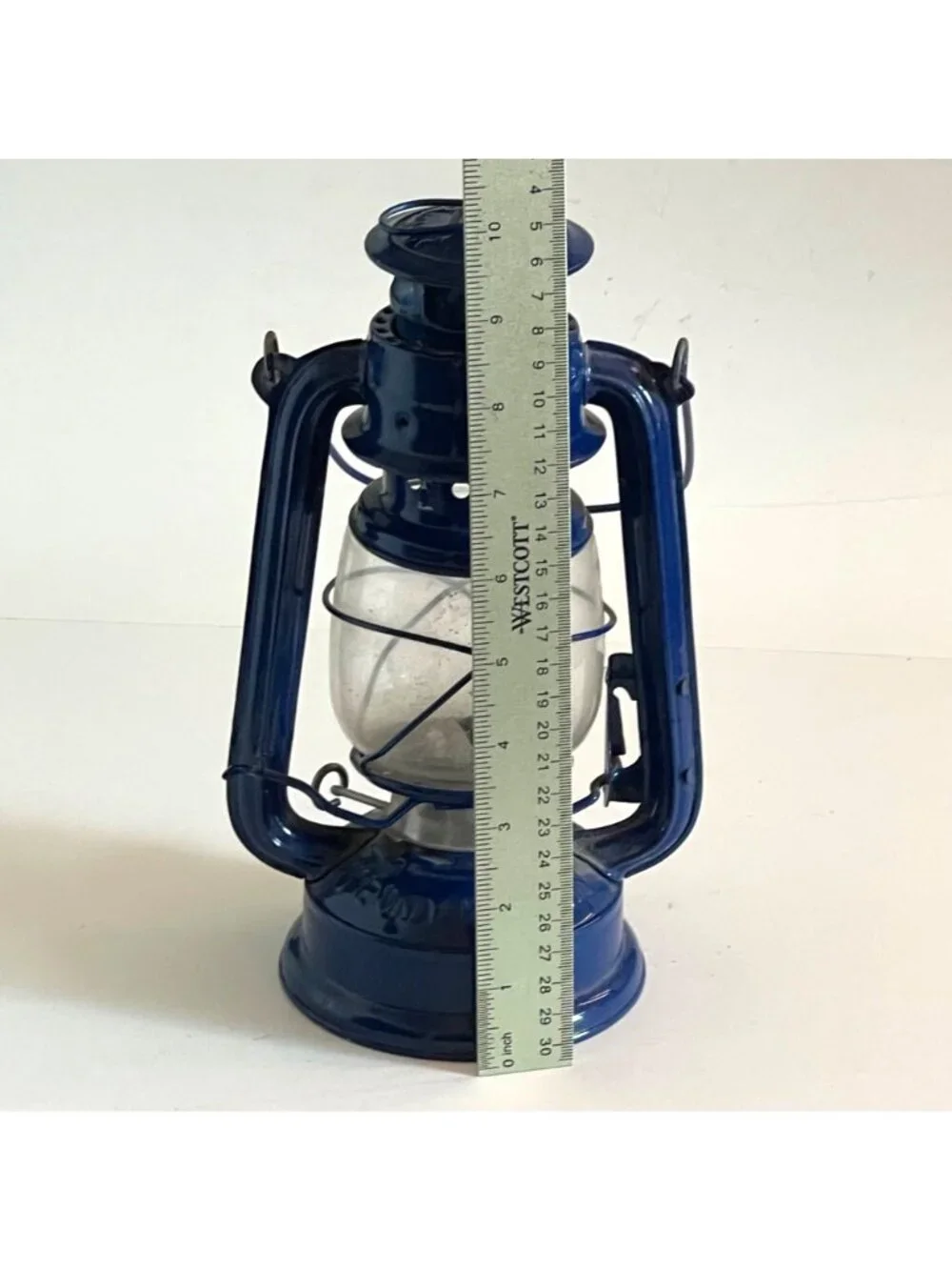 Blue Metal Kerosene Hurricane Lantern 235 With Glass Globe 11-Inch Vintage Desig